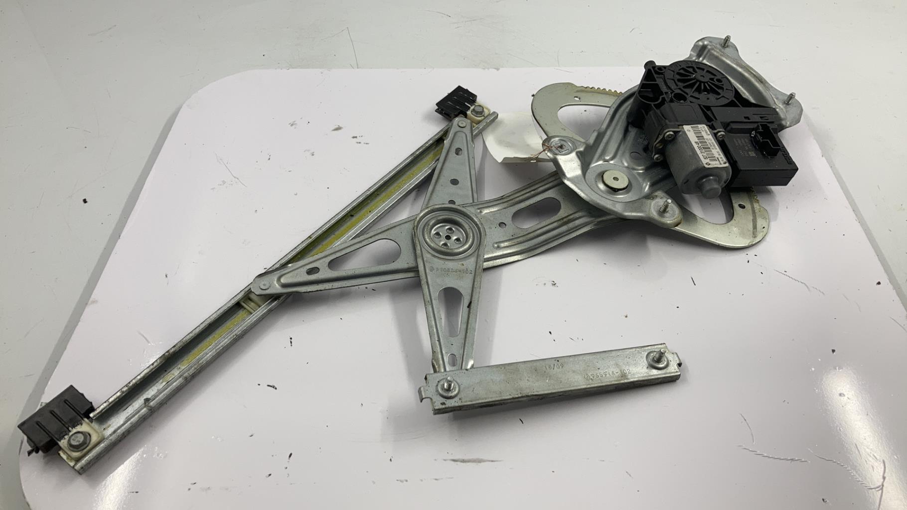 Alzacristalli elettrico posteriore sinistro RENAULT SCENIC 3 PHASE 1  - 1