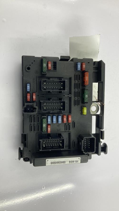 Image Boitier servitude moteur (BSM) - PEUGEOT 206