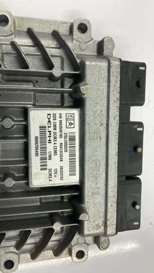 Image Calculateur moteur - PEUGEOT 308 1 SW