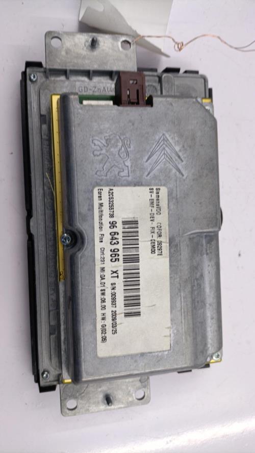 Image Ecran GPS - PEUGEOT 207