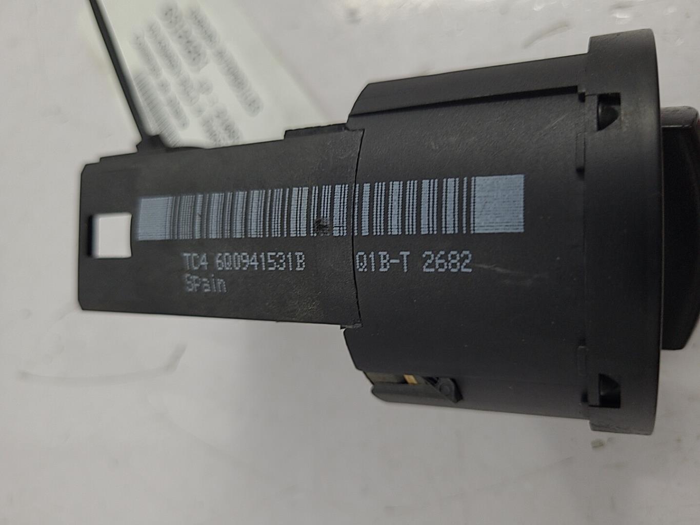 Commande de phare VOLKSWAGEN POLO 4 PHASE 1 Diesel - 1