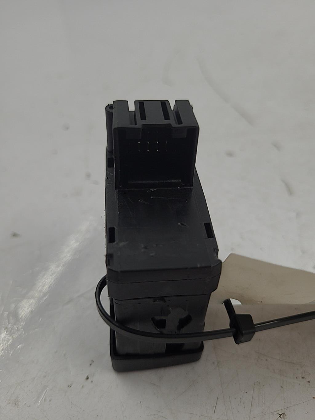 Poignee electrique frein a main AUDI A5 1 SPORTBACK PHASE 1 Diesel - 1