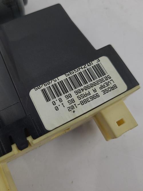 Image Moteur leve vitre avant droit - CITROEN C4 1
