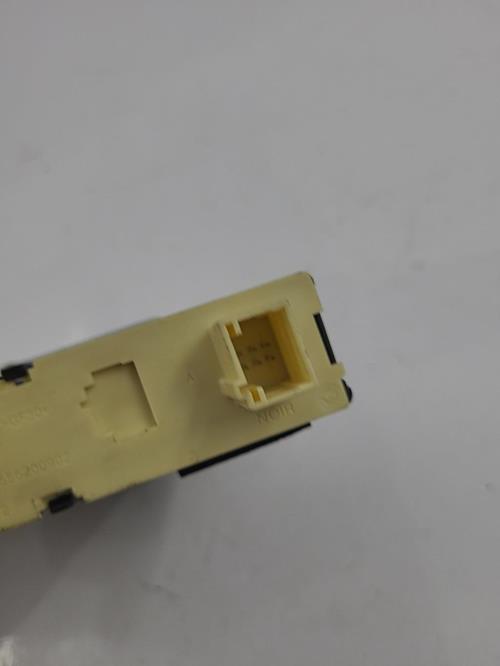 Image Moteur leve vitre avant droit - CITROEN C4 1