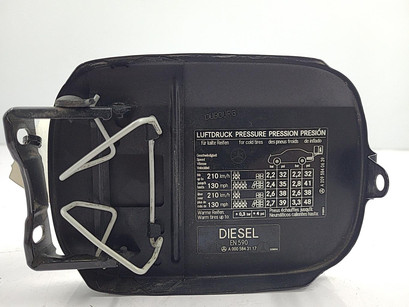 Sportello carburante MERCEDES CLASSE CLK 209 COUPE Diésel - 1