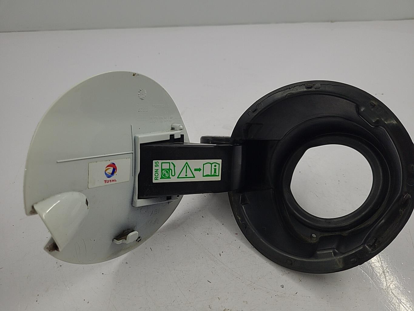 Sportello carburante PEUGEOT 208 1 PHASE 1 Gasolina - 1