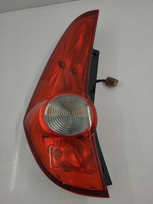 Image Feu arriere principal gauche (feux) - OPEL AGILA B