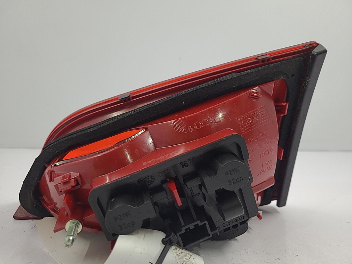 Feu arriere secondaire gauche (feux) AUDI A4 3 PHASE 1 Diesel - 1