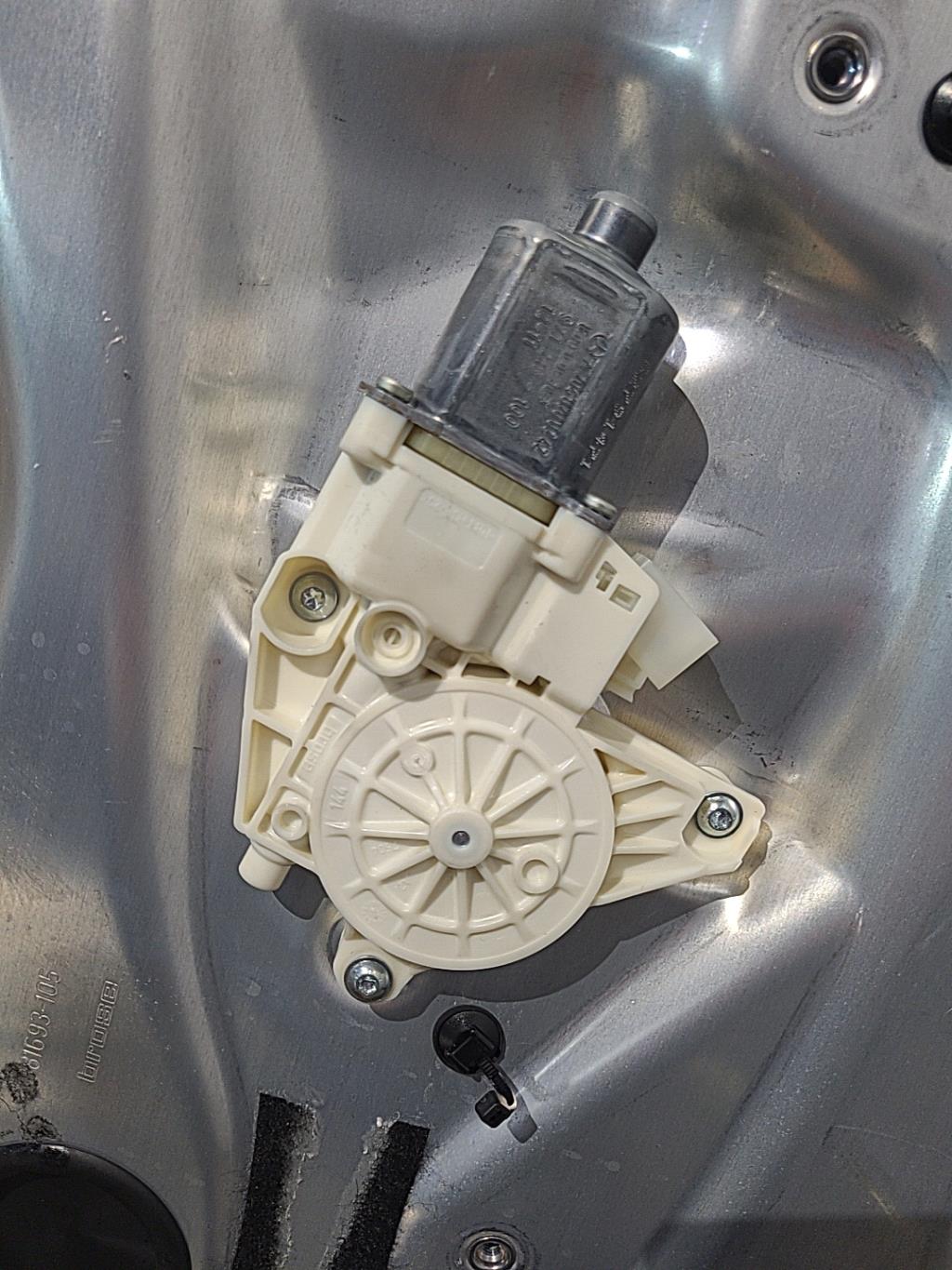 Alzacristalli elettrico anteriore destro MERCEDES CLASSE C 204 PHASE 2 BREAK Diésel - 1