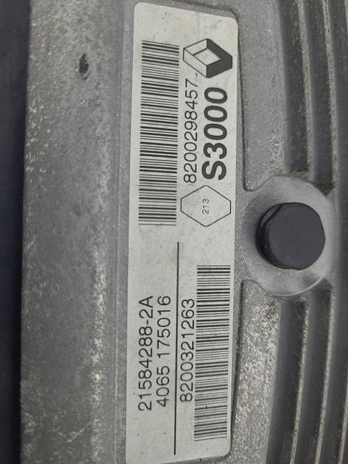 Image Calculateur moteur - RENAULT MEGANE 2