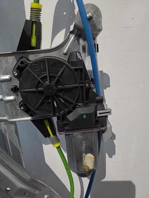 Image Leve vitre electrique avant droit - CITROEN C3 PICASSO
