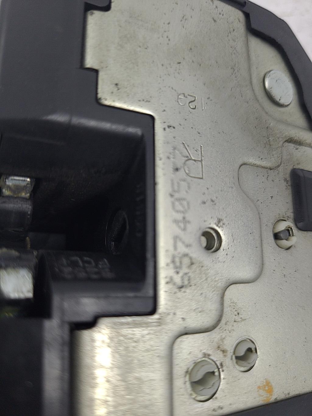 Serratura anteriore destra NISSAN MICRA 3 PHASE 3 Gasolina - 1