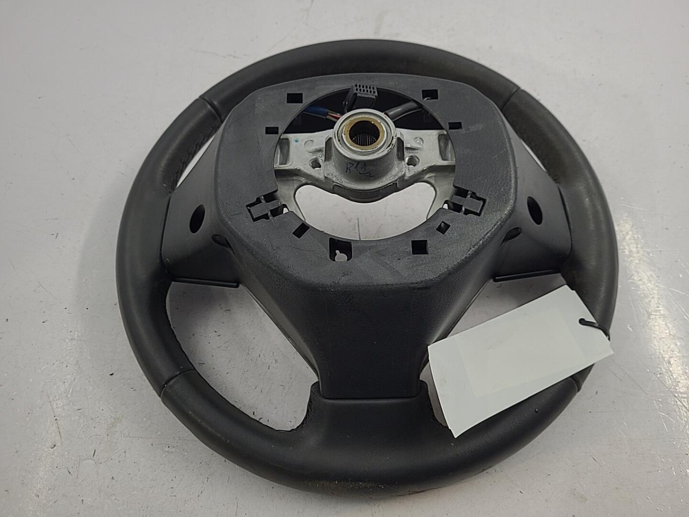 Volant SUZUKI SWIFT 4 Essence - 1