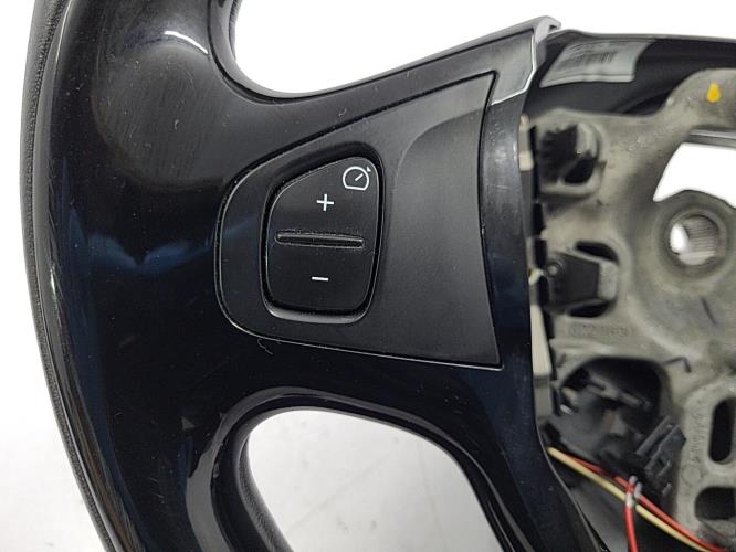 Image Volant - RENAULT CLIO 4