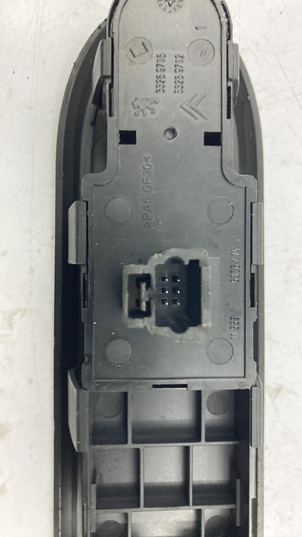 Interruptor de elevalunas PEUGEOT 407 PHASE 2 Diésel - 1