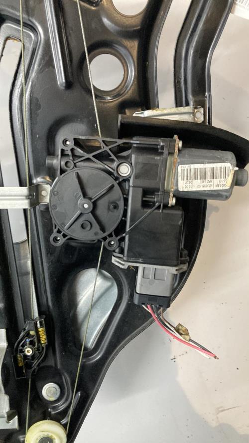 Image Leve vitre electrique arriere droit - RENAULT MEGANE 3