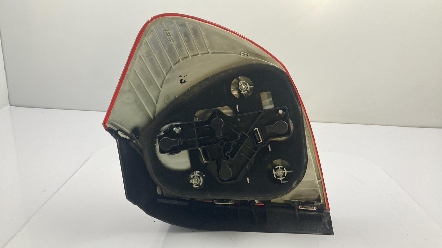 Fanale posteriore principale sinistro (luci) BMW SERIE 1 E87 PHASE 1 Diésel - 1