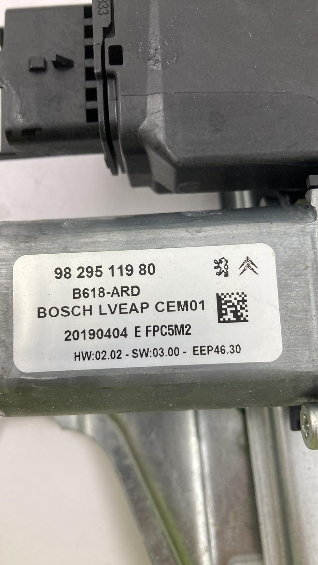 Alzacristalli elettrico posteriore destro CITROEN C3 3 PHASE 1 Gasolina - 1