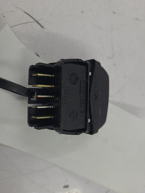 Image Interrupteur de leve vitre arriere droit - CITROEN XSARA PICASSO