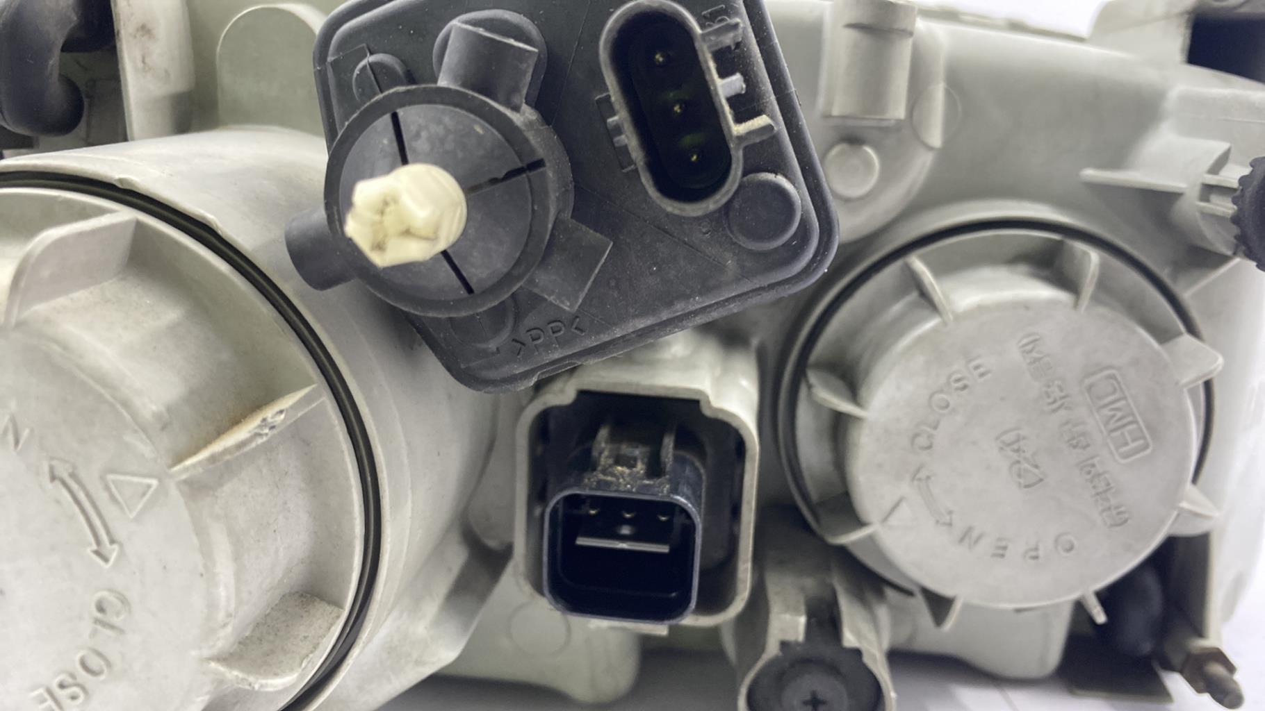 Gruppo ottico anteriore principale sinistro (luci)(faro) HYUNDAI TRAJET Diésel - 1