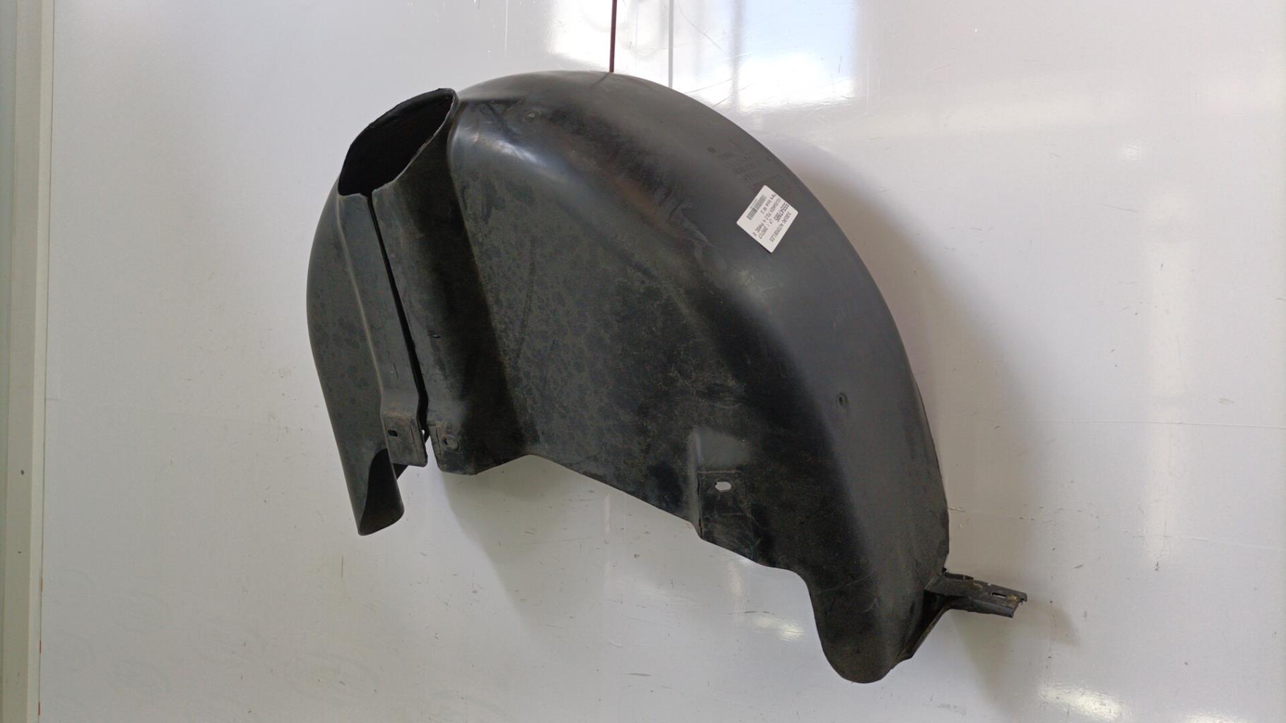 Parasale posteriore sinistro VOLKSWAGEN POLO 4 PHASE 2 Diésel - 1