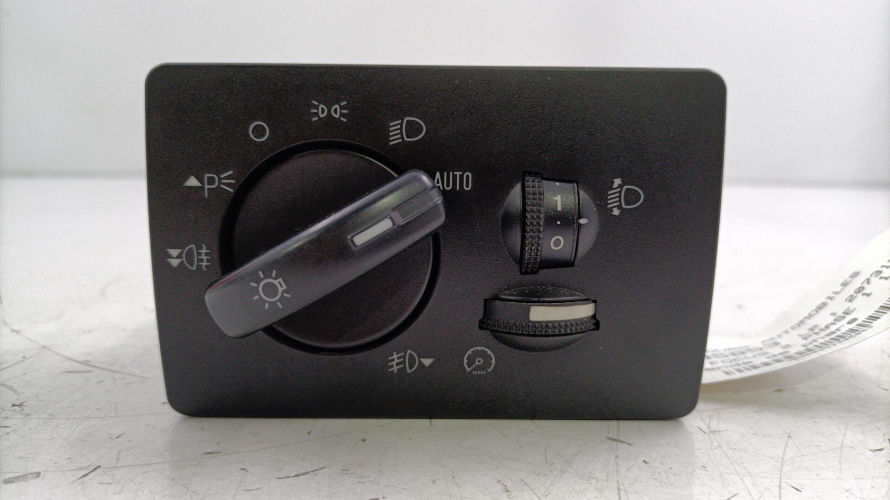 Commande de phare FORD FOCUS 2 PHASE 1 Diesel - 1
