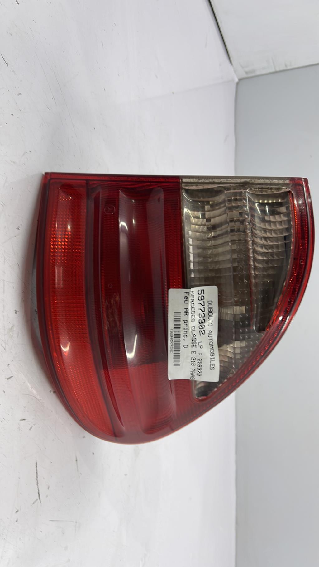 Fanale posteriore principale destro (luci) MERCEDES CLASSE E 210 PHASE 2 BREAK Diésel - 1