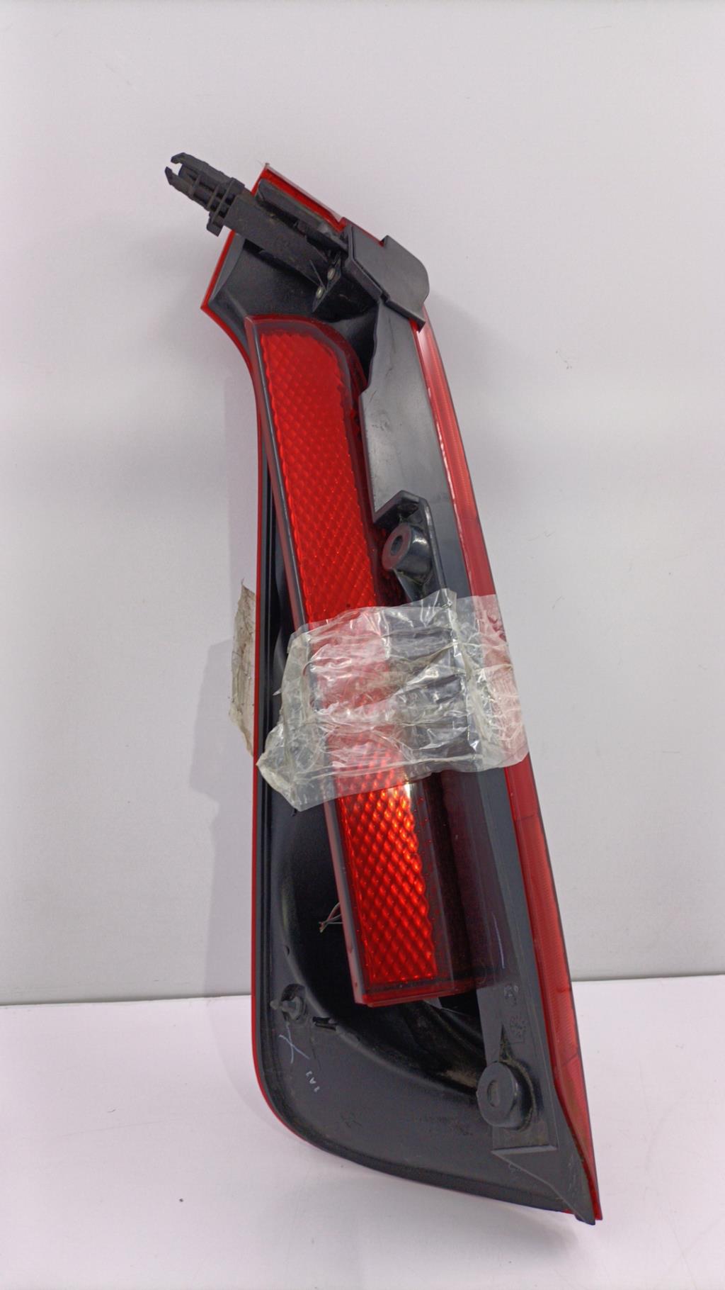 Fanale posteriore principale destro (luci) NISSAN NOTE 1 PHASE 1 Diésel - 1
