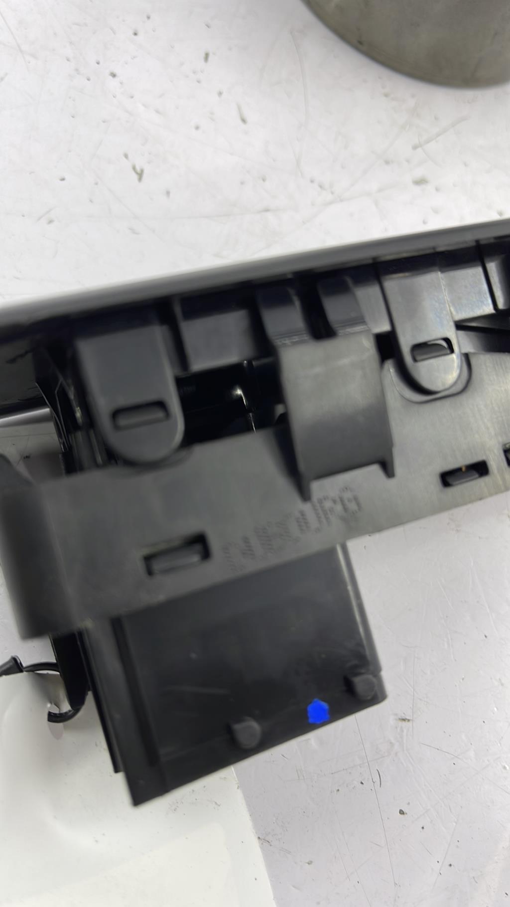 Interruttore alzacristalli CITROEN C3 2 PHASE 1 Diésel - 1
