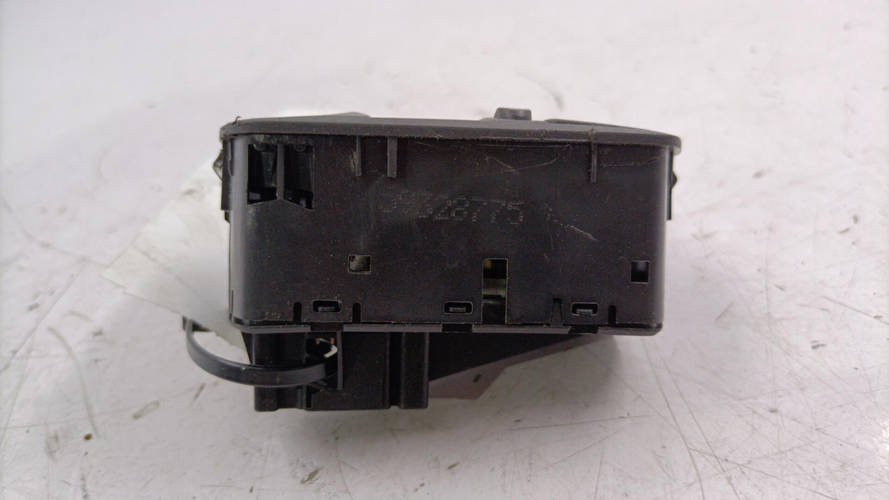 Interrupteur de leve vitre OPEL CORSA D PHASE 1 Diesel - 1