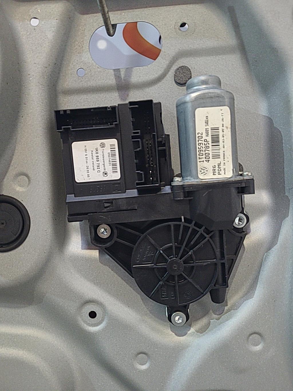 Alzacristalli elettrico anteriore destro VOLKSWAGEN TOURAN 1 PHASE 1 Diésel - 1