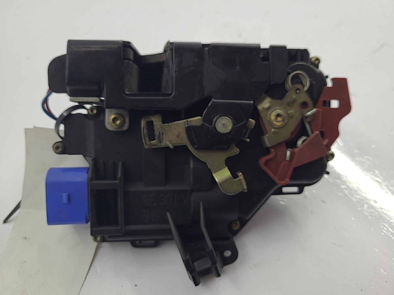 Serrure avant gauche AUDI A3 2 PHASE 1 Diesel - 1