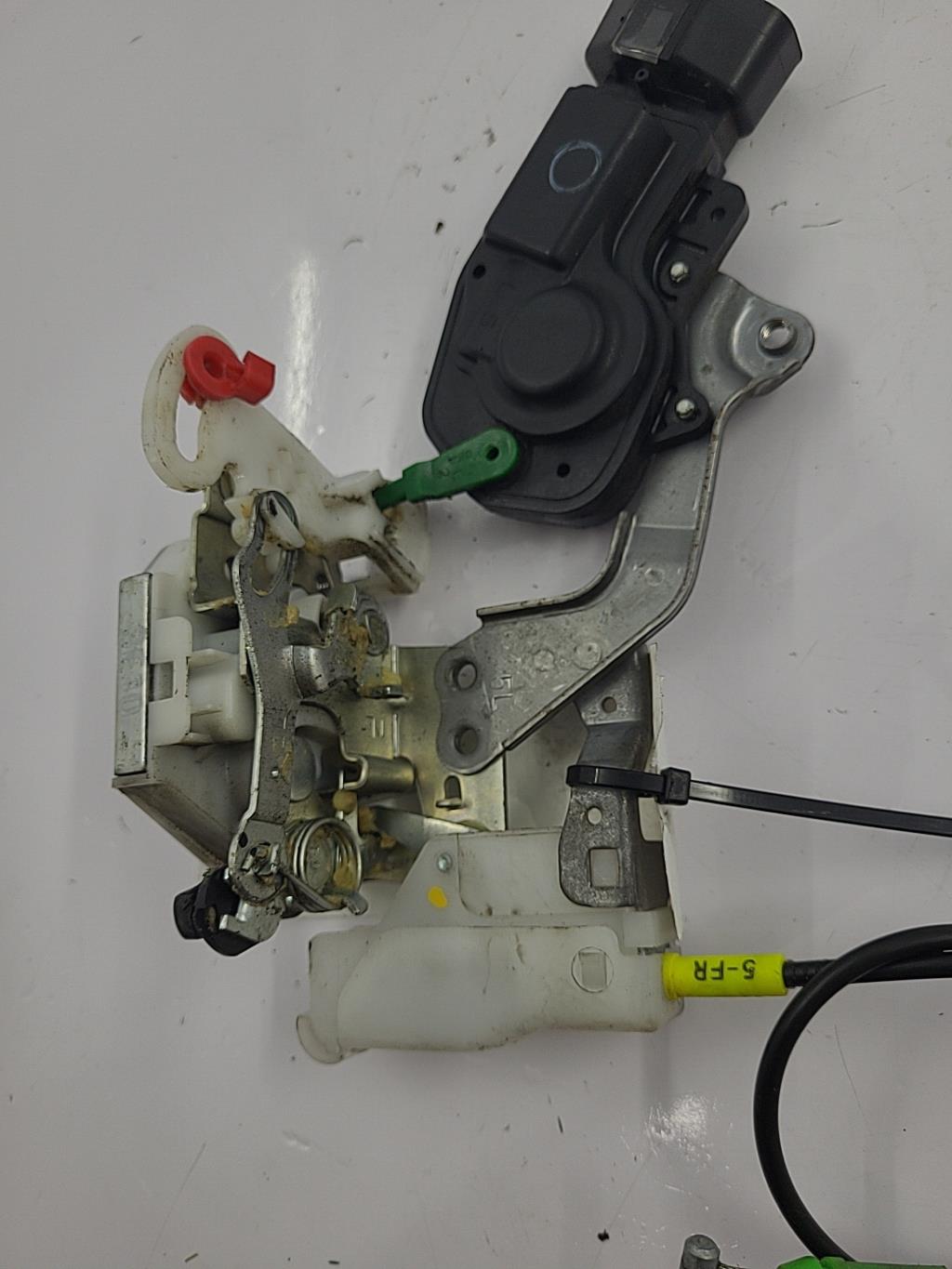 Serratura anteriore sinistra PEUGEOT 107 PHASE 3 Gasolina - 1