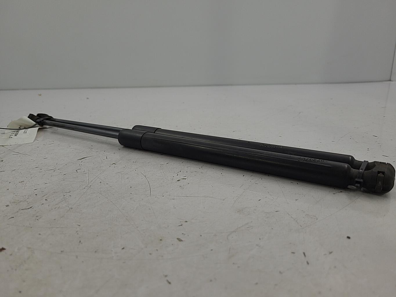 Verin de coffre RENAULT CLIO 4 PHASE 1 Diesel - 1