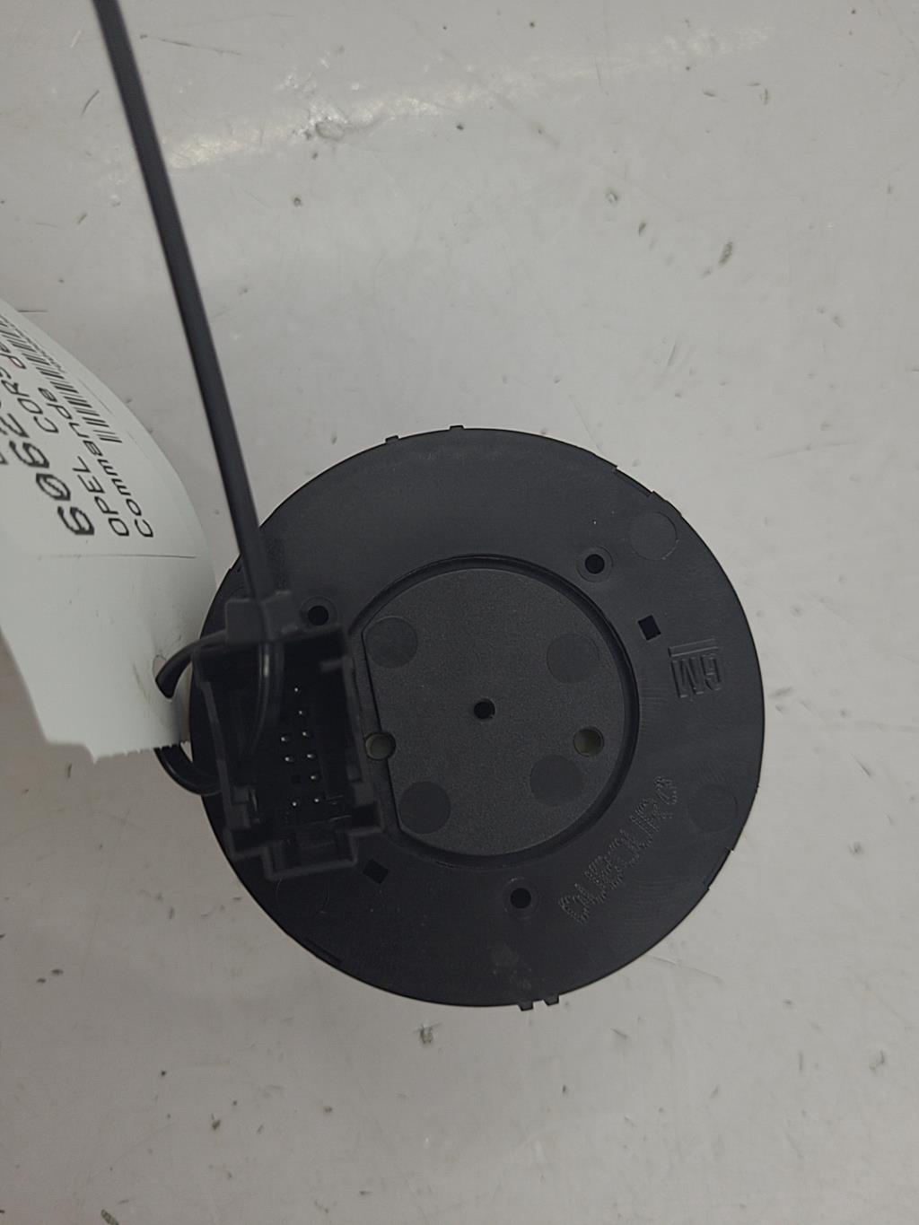 Commande de phare OPEL CORSA D PHASE 1 Diesel - 1