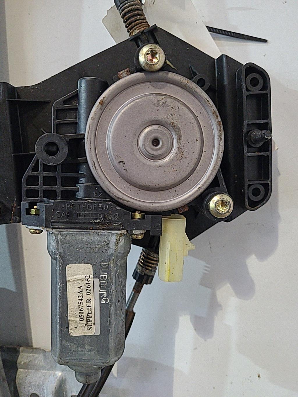 Alzacristalli elettrico posteriore destro CHRYSLER PT CRUISER PHASE 1 BREAK Diésel - 1