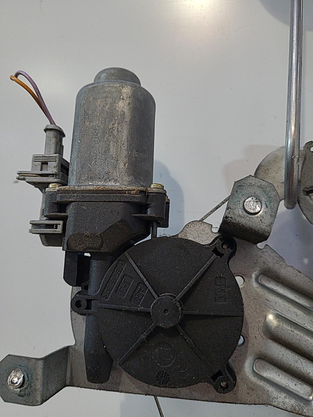 Alzacristalli elettrico posteriore sinistro PEUGEOT 206 PHASE 1 Gasolina - 1