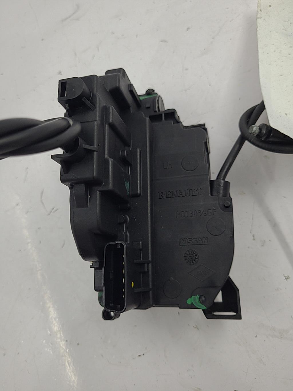 Serratura posteriore sinistra RENAULT CLIO 3 PHASE 2 Diésel - 1