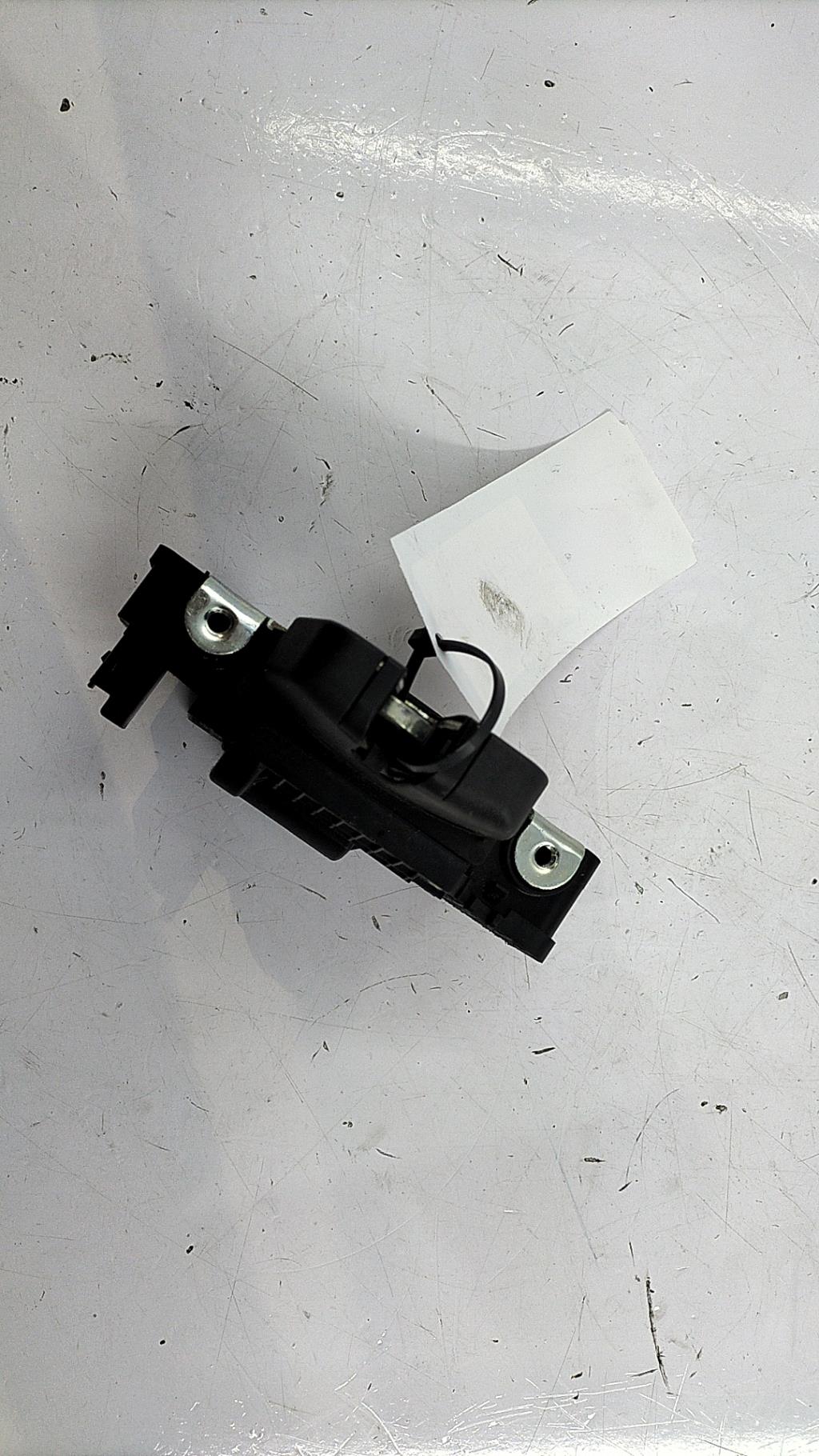 Serrure de hayon CITROEN C3 2 PHASE 1 Diesel - 1
