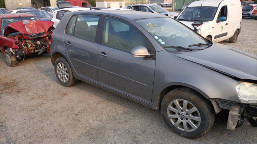 Image Renfort pare choc arriere (traverse) - VOLKSWAGEN GOLF 5