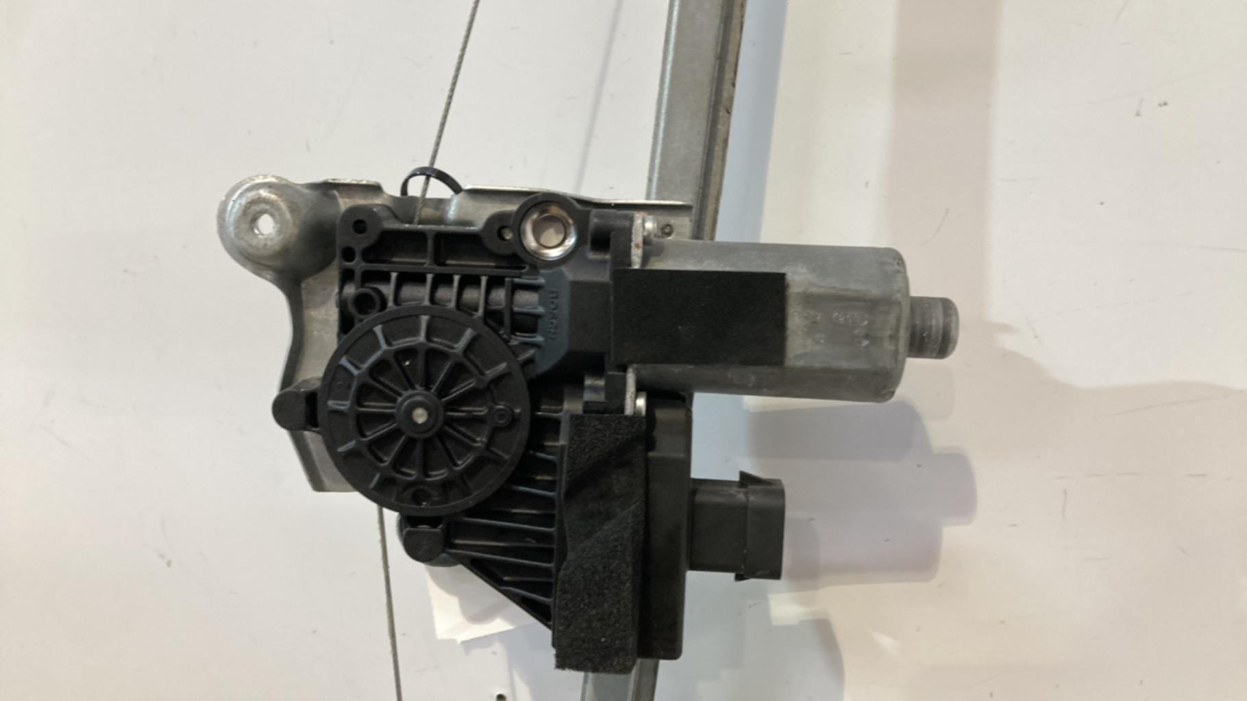 Alzacristalli elettrico posteriore destro OPEL ZAFIRA B PHASE 1 Diésel - 1
