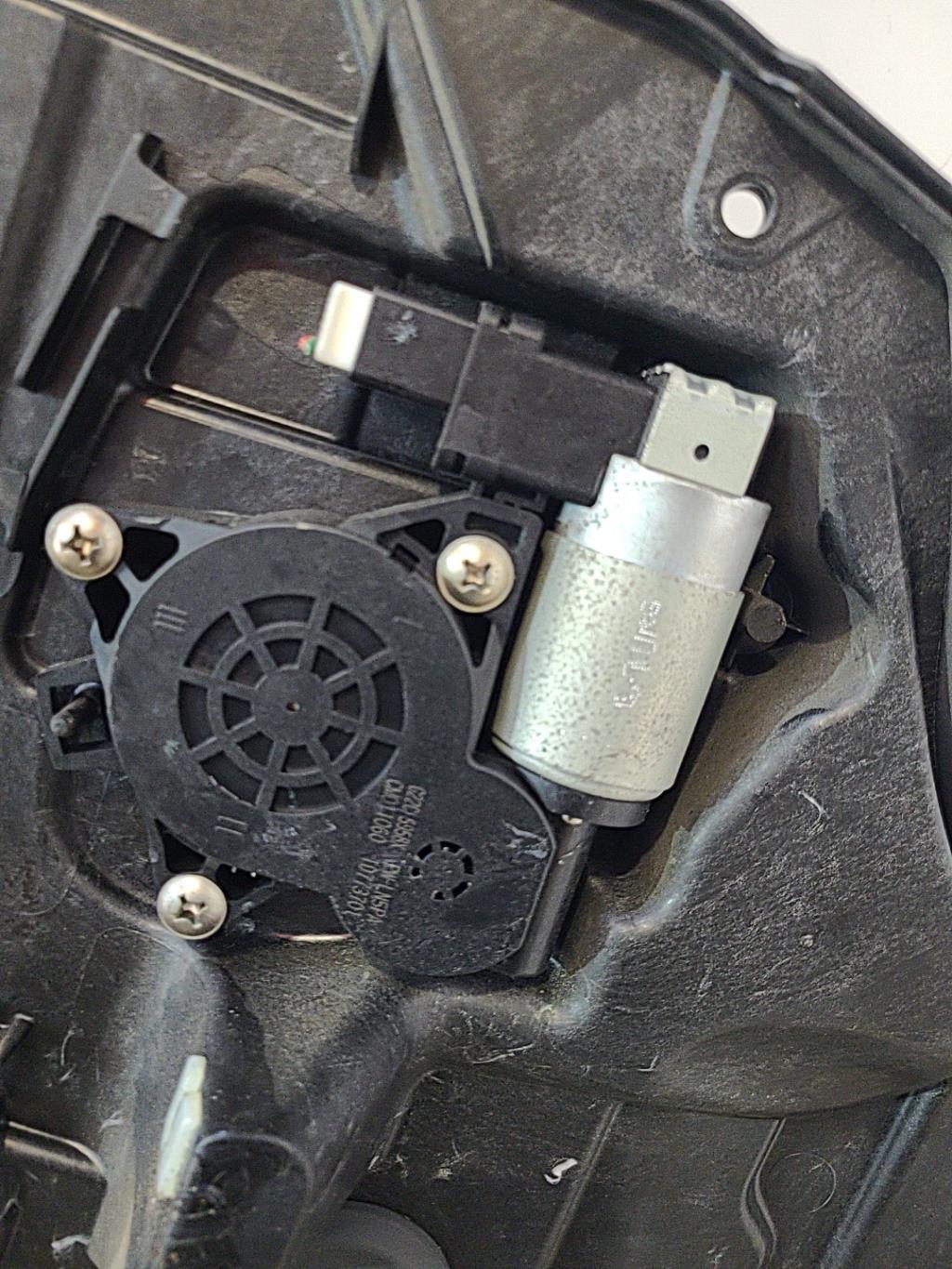 Alzacristalli elettrico posteriore destro MAZDA 2 1 Diésel - 1
