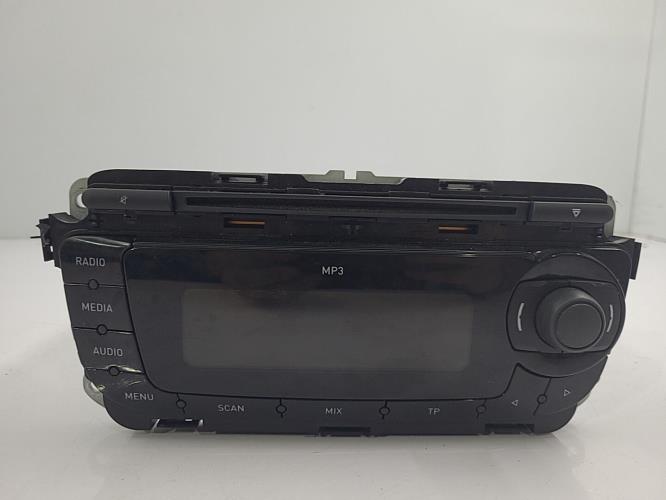 Image Autoradio d'origine - SEAT IBIZA 4