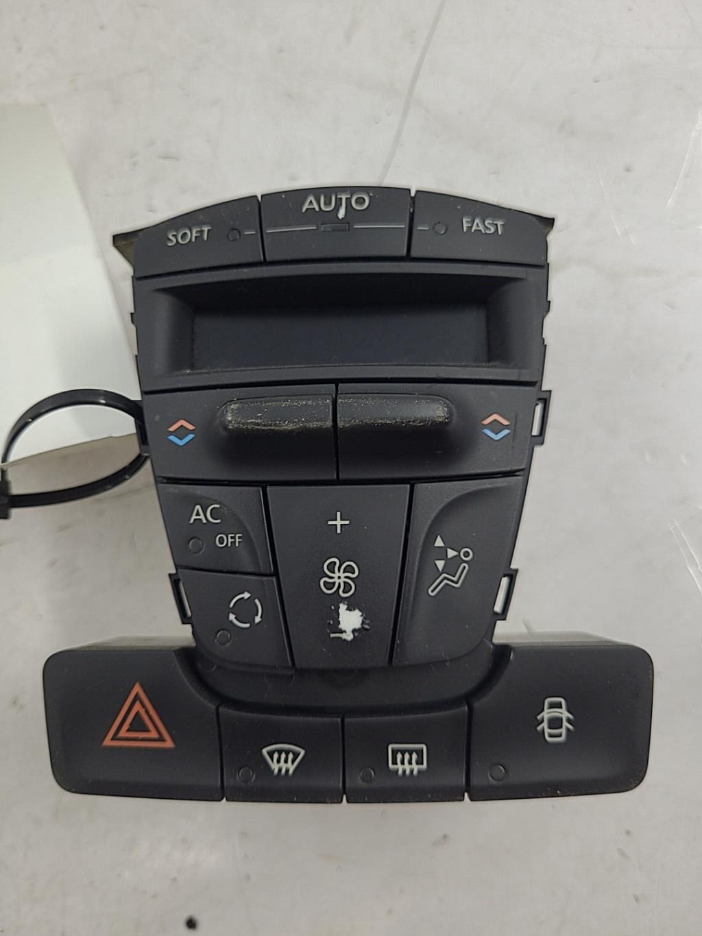 Commande chauffage RENAULT LAGUNA 3 PHASE 1 BREAK Diesel - 1