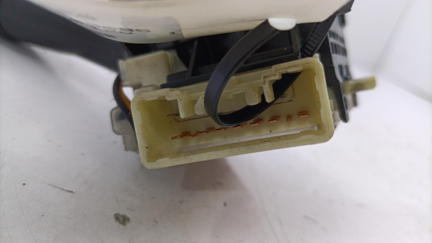 Commodo phare DAIHATSU TREVIS Essence - 1
