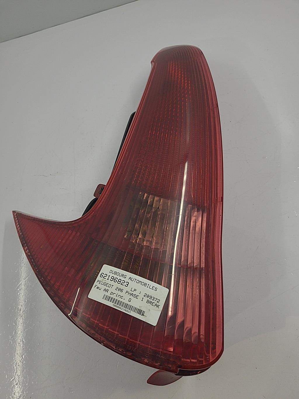 Fanale posteriore principale sinistro (luci) PEUGEOT 206 PHASE 1 BREAK Diésel - 1