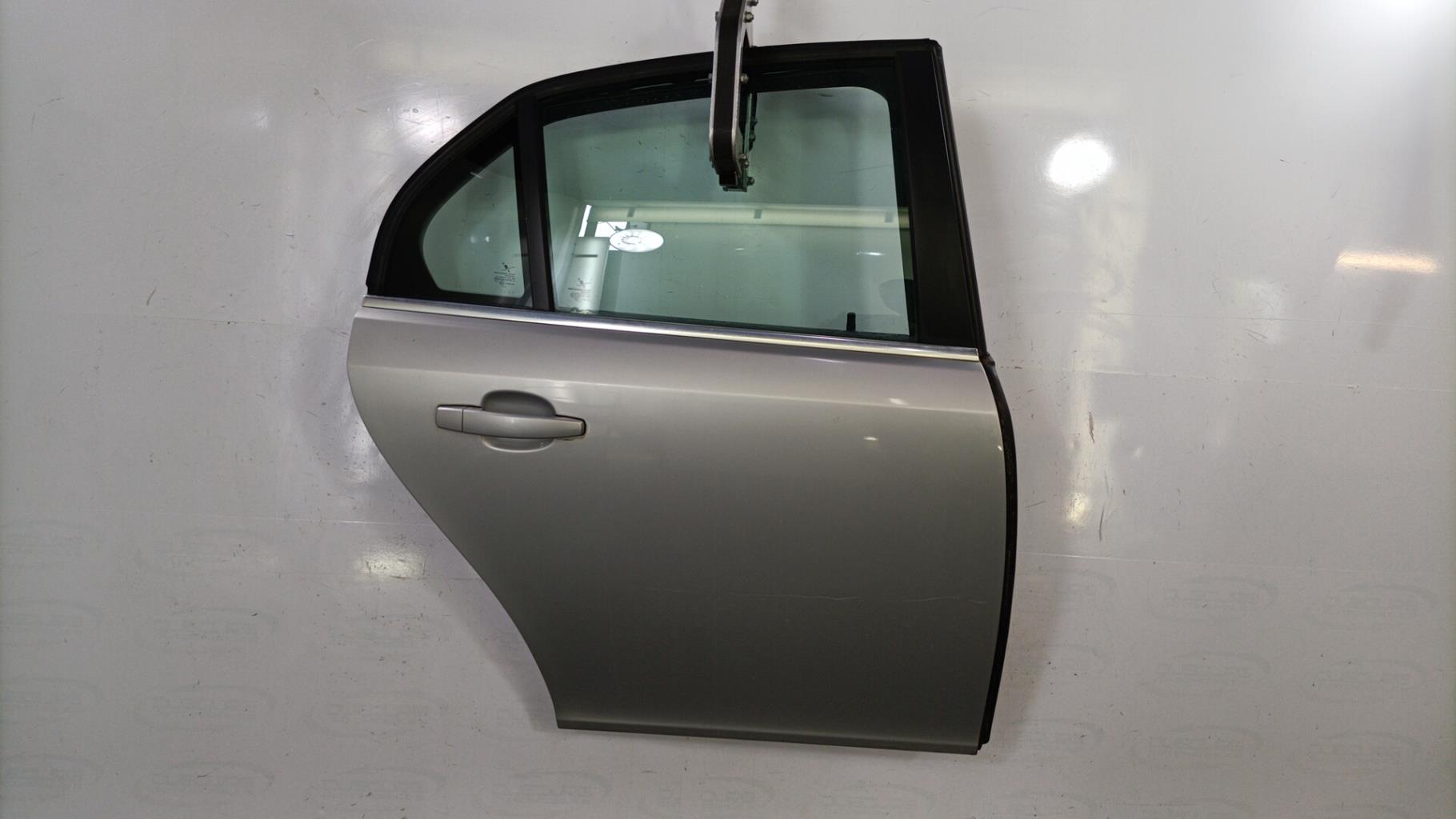 Puerta trasera derecha CADILLAC BLS Diésel - 1