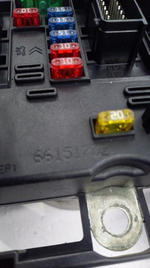 Image Boitier servitude moteur (BSM) - PEUGEOT 307