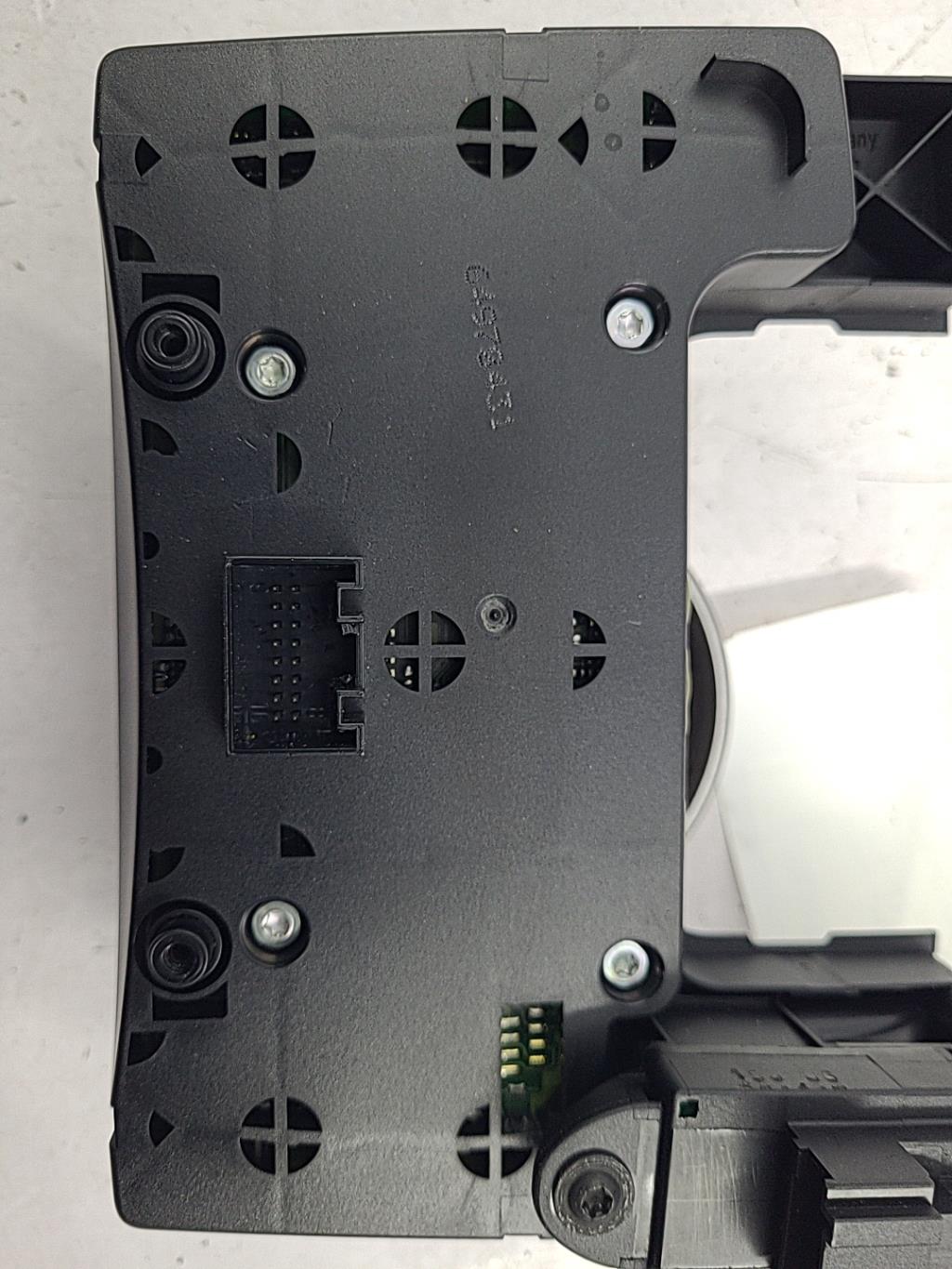 Commande GPS AUDI A6 3 AVANT PHASE 1 BREAK Diesel - 1