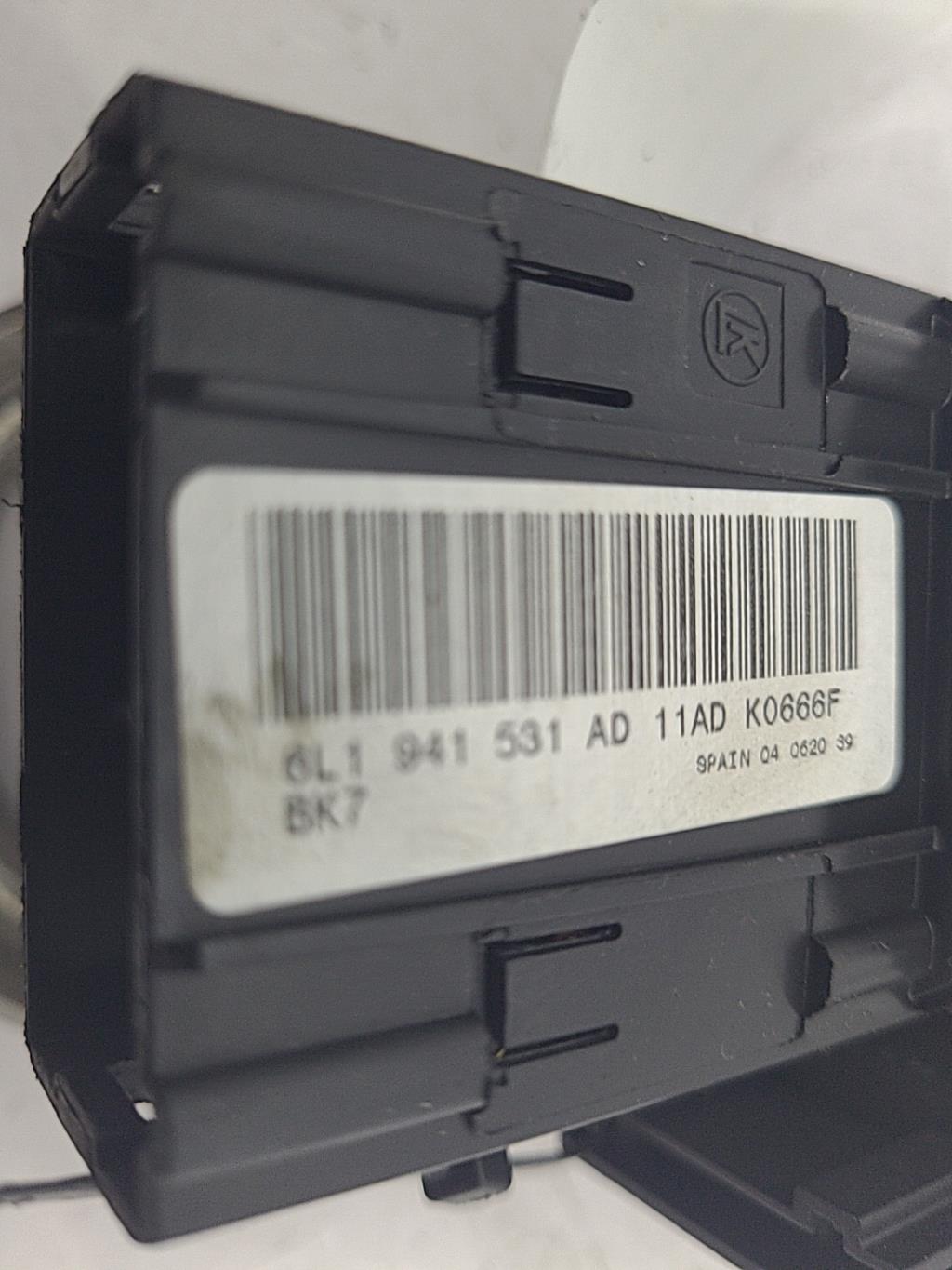 Commande de phare SEAT IBIZA 3 PHASE 1 Essence - 1